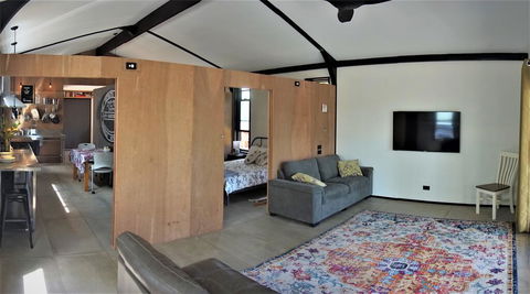 Callaway House Guest Stay - Hobart Tourism 1