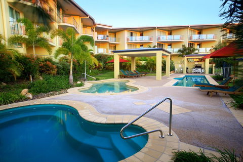 Caloundra Central Apartment Hotel - Hobart Tourism 1