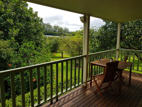 Camelot Cottages - Hobart Tourism 1