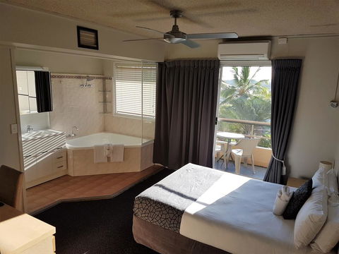 Camelot Motel - Hobart Tourism 1