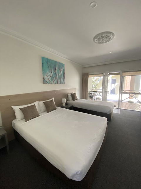 Campaspe Lodge - Tourism TAS 2