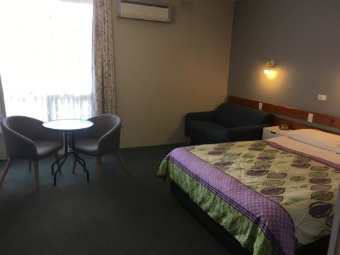 Camperdown Cascade Motel - Tourism TAS 1