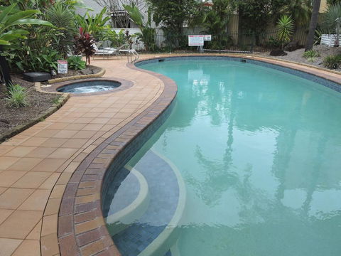 Cannes Court Apartments - Hobart Tourism 2