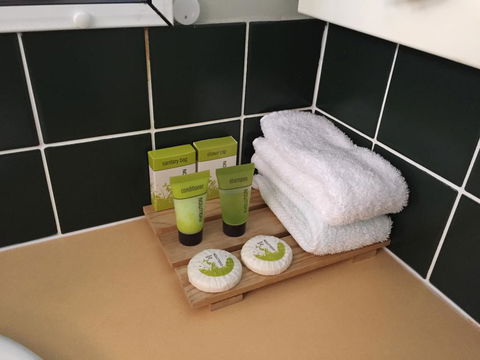 Cannon Park Motel - Hobart Tourism 1
