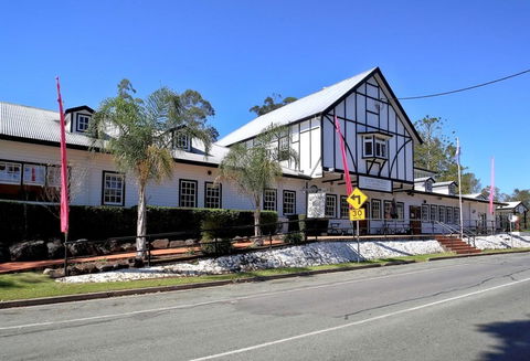 Canungra Hotel - Hobart Tourism 0