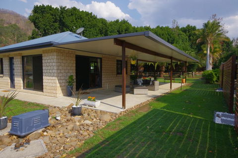 Canungra Valley Cottage - Hobart Tourism 3