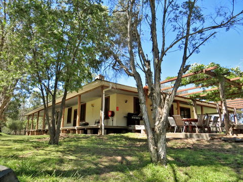 Capertee National Park Cottages - Hobart Tourism 2