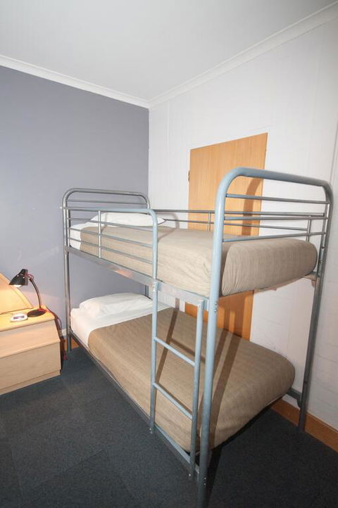 Capital Airport Motel - Hobart Tourism 3
