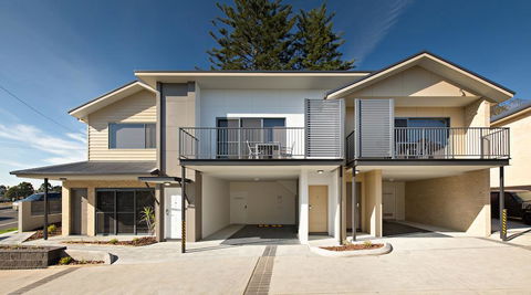 Cardiff Executive Apartments - Hobart Tourism 3