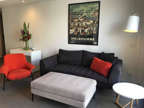 Caroline Serviced Apartments Brighton - Hobart Tourism 2