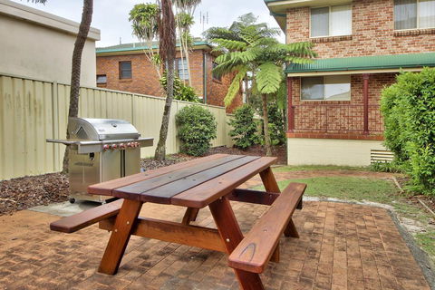 Carrington Terrace No 2 At South West Rocks - Hobart Tourism 2