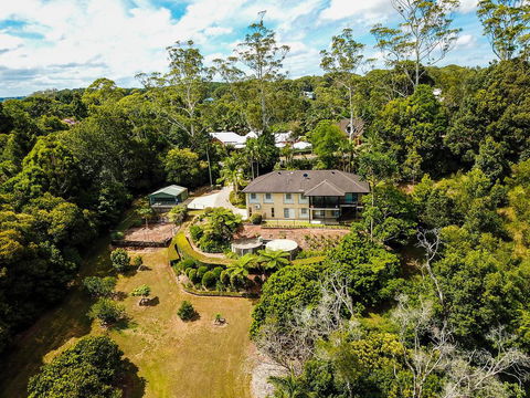 Casa Al Lago - Hobart Tourism 3