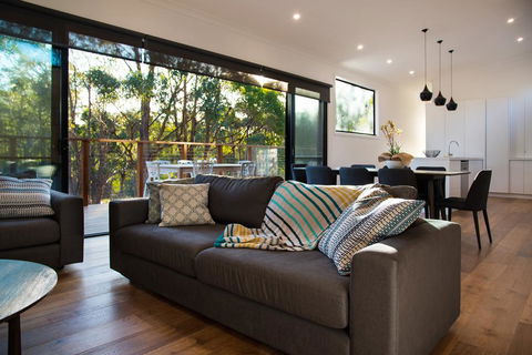 Casa Lagrima - Hobart Tourism 1