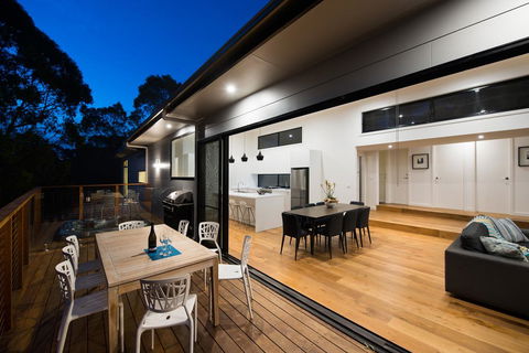 Casa Lagrima - Hobart Tourism 3