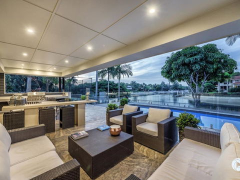Casa Royale - Tourism TAS 1
