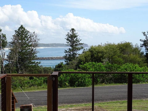 Casa Sorella - Beachfront Family Home - Hobart Tourism 1