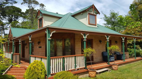 Cascades Manor Luxury Homestay Katoomba - Hobart Tourism 0