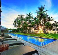Castaways Resort  Spa On Mission Beach