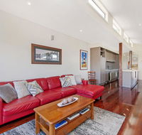 CASTWOOD VILLA No.2 - Hobart Tourism