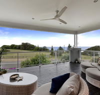 Caves Luxury Beachside Escape - literally across the road from Surf Club