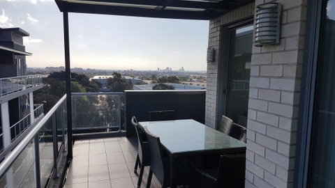Centenary Park Apartments - Tourism TAS 2