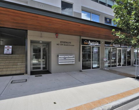 Central South Terrace Apartment - Hobart Tourism 2