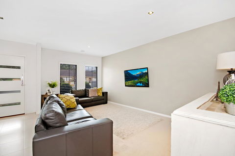 Central Warrnambool Townhouse - Tourism TAS 2