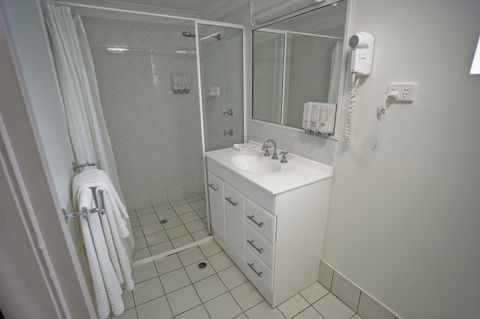 Centrepoint Motor Inn - Hobart Tourism 3