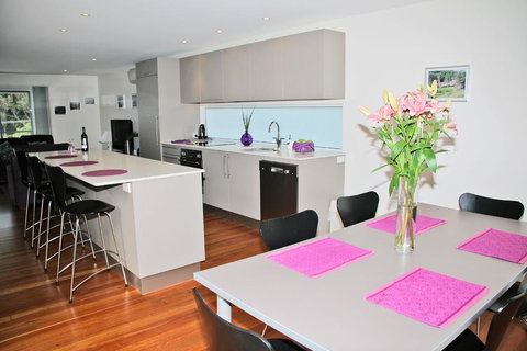 Cerulean Blue Combo - Tourism TAS 0