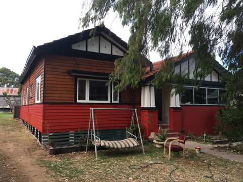 Character 1940s Property - Hobart Tourism 0