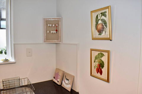 Charming 1 Bedroom Apartment In Leafy Green Hawthorn - Tourism TAS 2