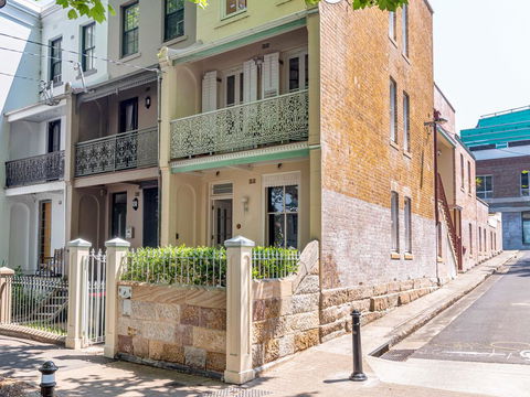 Charming Surry Hills House On Bourke - Tourism TAS 3