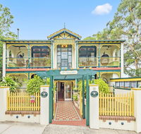Charrington Hotel - Hobart Tourism