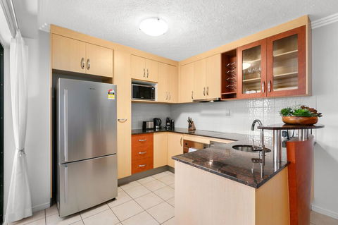 Chic City Apartment With Waterfront Views - Hobart Tourism 2