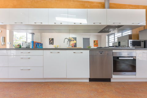 Chic East Sydney Pad - Tourism TAS 2