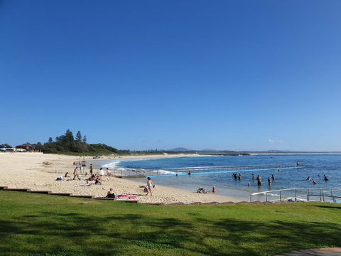 CHILL-OUT BEACHSIDE @ FORSTER - Hobart Tourism 0