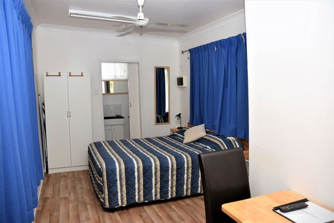 Chinchilla Motel - Hobart Tourism 2