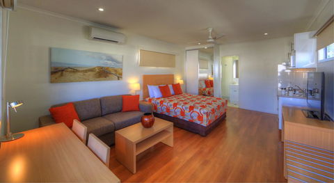 Chinchilla Motor Inn - Hobart Tourism 0
