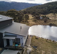 Chloe's Chalet - Hobart Tourism