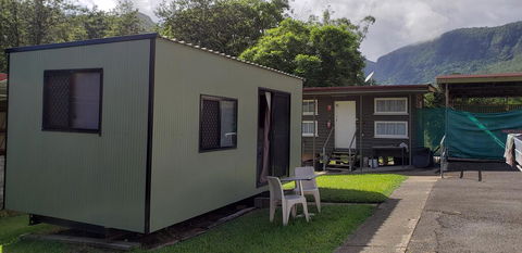 Christmas Creek CafÃ© & Cabins - Hobart Tourism 3