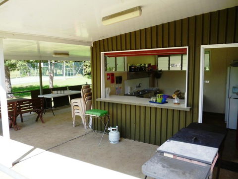 Christmas Creek CafÃ© & Cabins - Hobart Tourism 1
