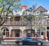 City Apartments at Cecil Mansions - Hobart Tourism
