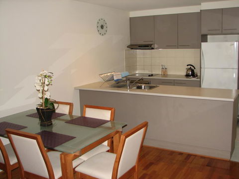 City Escape In Adelaides East End - Hobart Tourism 2