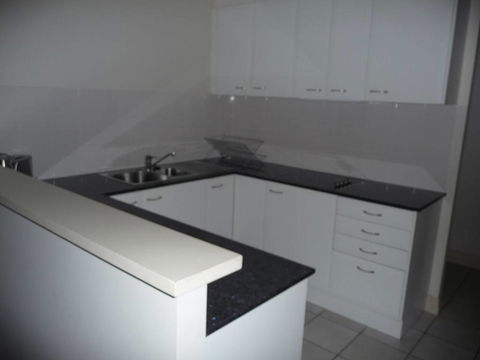 City Getaway 3 Bedroom Adelaide's East End - Hobart Tourism 3