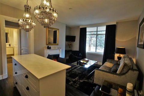 City Life Apartment-full Kitchen & Separate Bedroom - Hobart Tourism 0