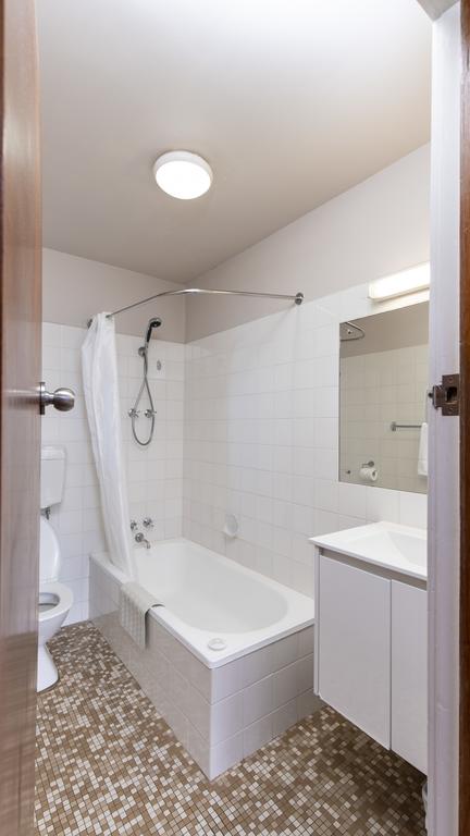 City View Motel - Hobart Tourism 3