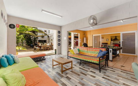 Civic Guesthouse - Hobart Tourism 0