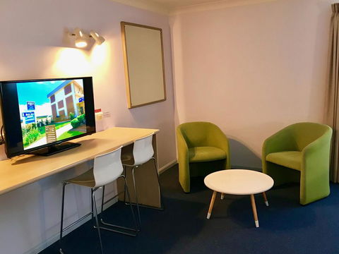 Cleveland Bay Air Motel - Hobart Tourism 2
