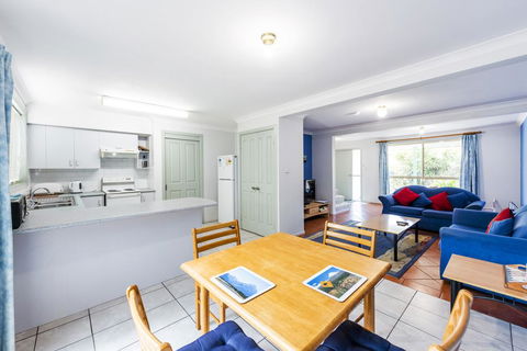 Clifton On Charles - Tourism TAS 2