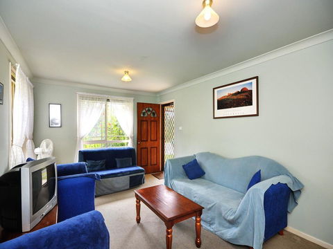 Close To Tea Gardens Waterfront - Hobart Tourism 3